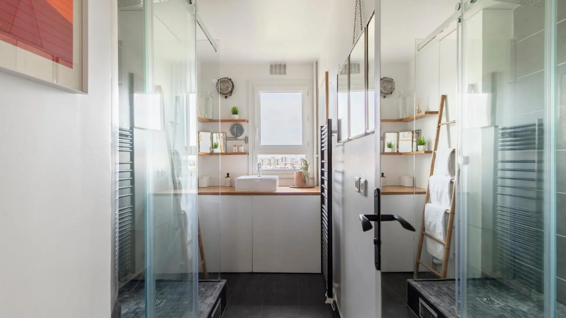 Apartment Stylish Stay - Balcony & Amazing View - Montmartre Paris