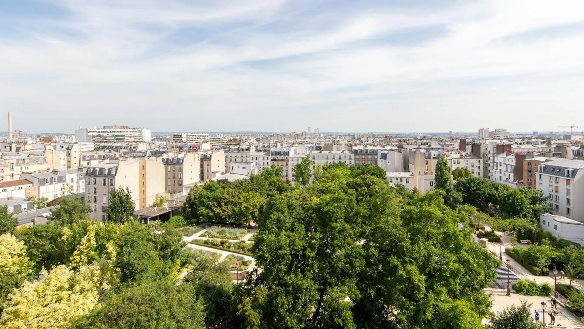 Apartment Stylish Stay - Balcony & Amazing View - Montmartre Paris France