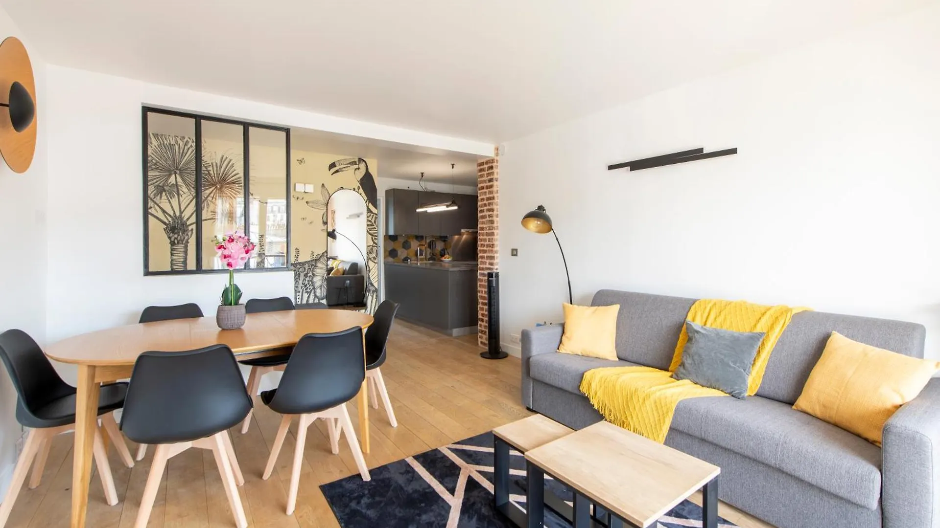 Stylish Stay - Balcony & Amazing View - Montmartre Paris France